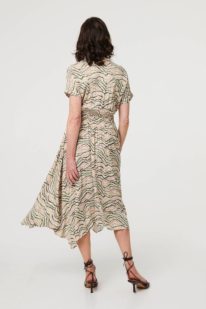 Printed Short Sleeve Shirred Midi Dress