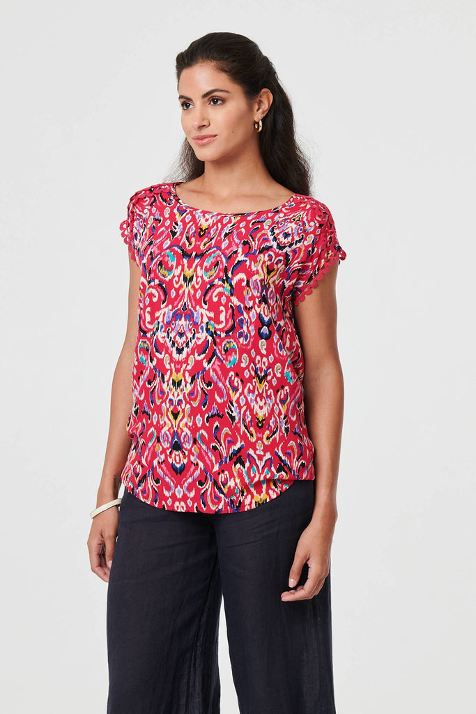 Printed Lace Trim Cap Sleeve Blouse