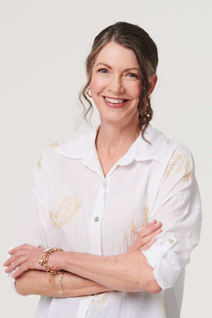 Embroidered 3/4 Turn-Up Sleeve Shirt