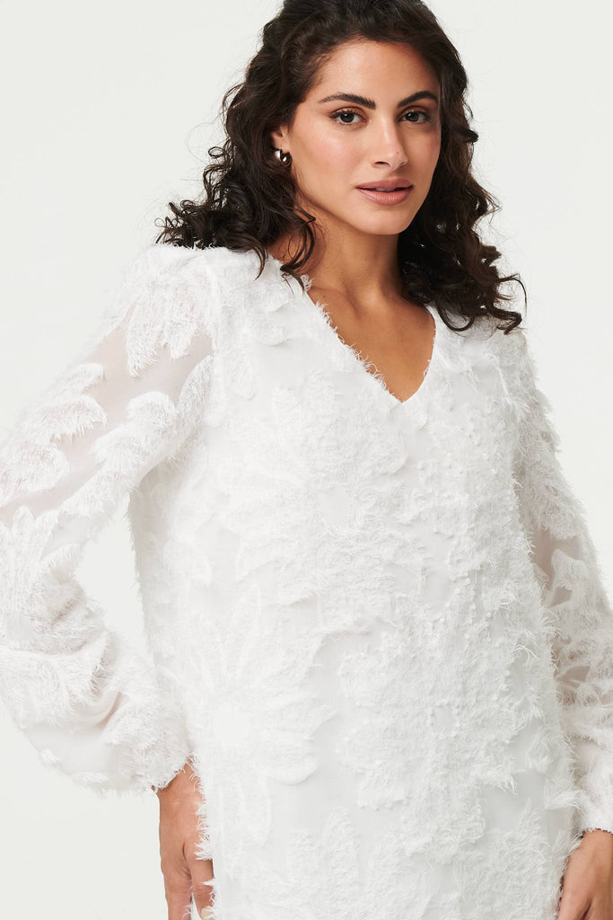 Lace Embellished V-Neck Long Sleeve Top
